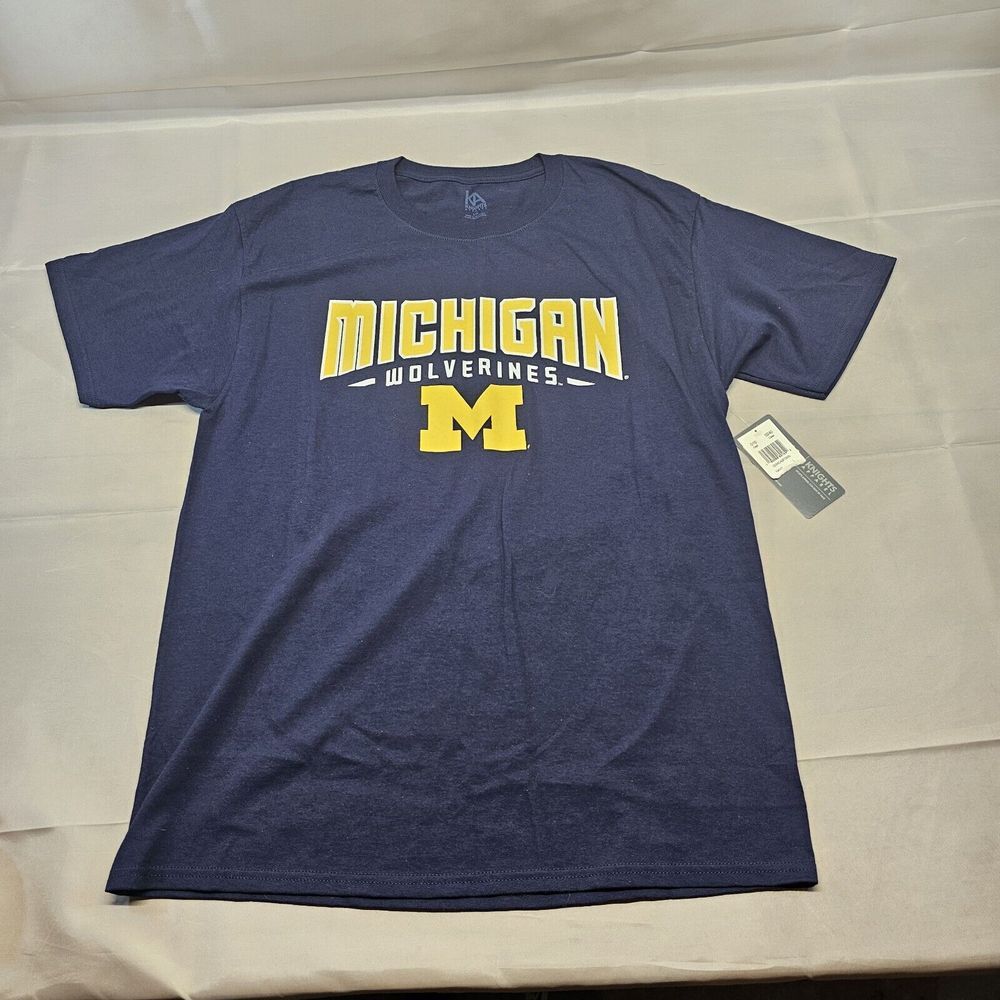Michigan Wolverines Knights Apparel Men's‎ Blue Shirt Large